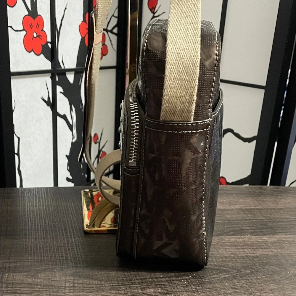 Michael Kors Black Patent Logo Plate Crossbody